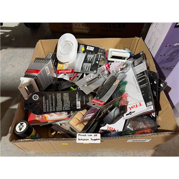 Lot of Assorted Kitchen Supplies Including Various Brands