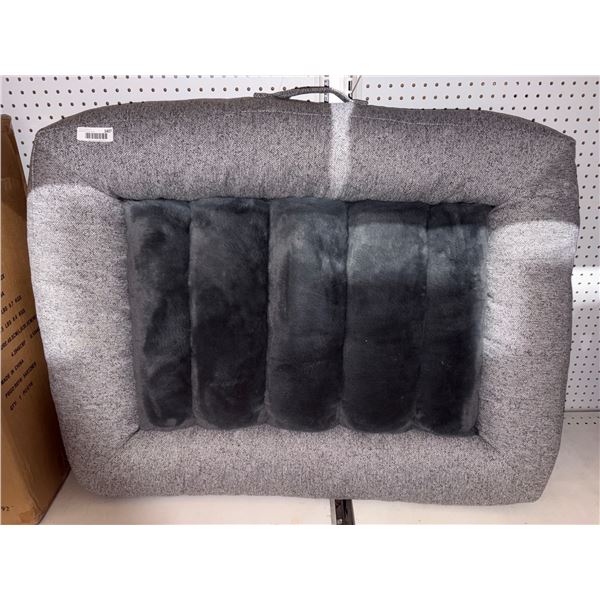 Kirkland Signature Channeled Bolster Pet Bed, Item 1851834, 32×42 Inches