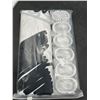 Image 2 : Polyester Shower Curtain with Hooks, 70 x 70 Inches