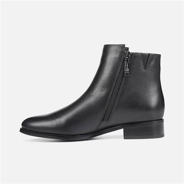 Aldo Black Ankle Boots, Size 9, Model 3322309