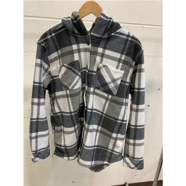 Realtree Men’s Plaid Hooded Shirt with Button Closure