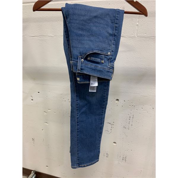 Levi Strauss Classic Straight Jeans, Size 26