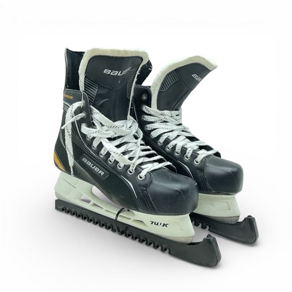 Bauer Hockey Skates with Skate Guards, Size: 12.5