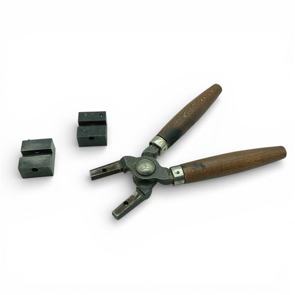 Lyman Double Cavity Bullet Mold #358242BT