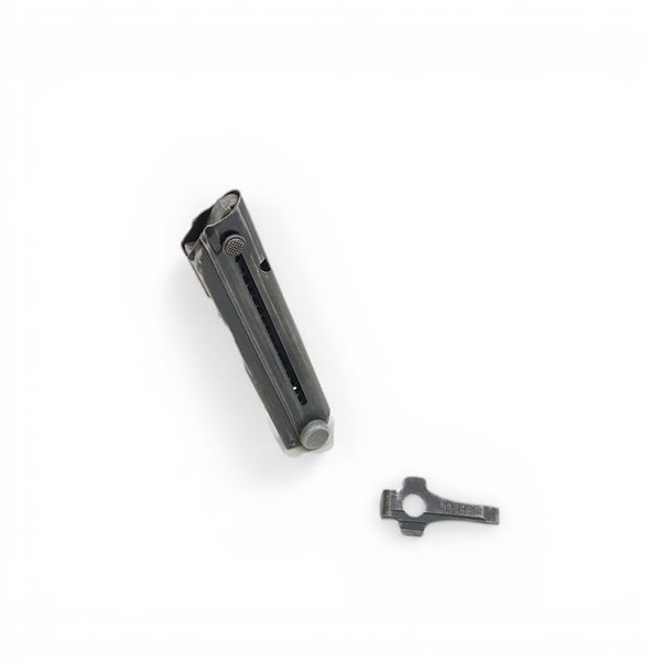 P.08 Magazine With Tool