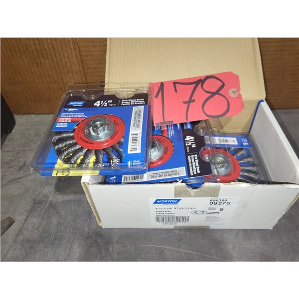 Box(5) of NORTON Wire Wheel Brush 4"1/2 x 5/8"-11