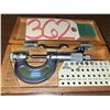 Image 1 : Mitutoyo 126-137 Thread Micrometer 0-1"