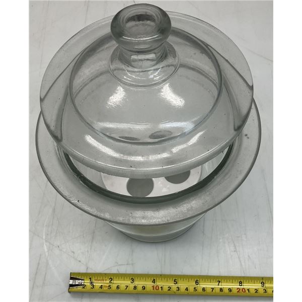glass desiccators