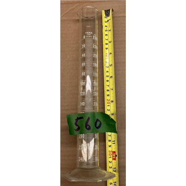 Cylindre graduer 250ml en verre