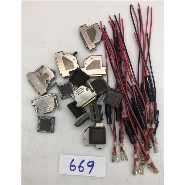 Composante électronique/porte fusilbe avec fusible