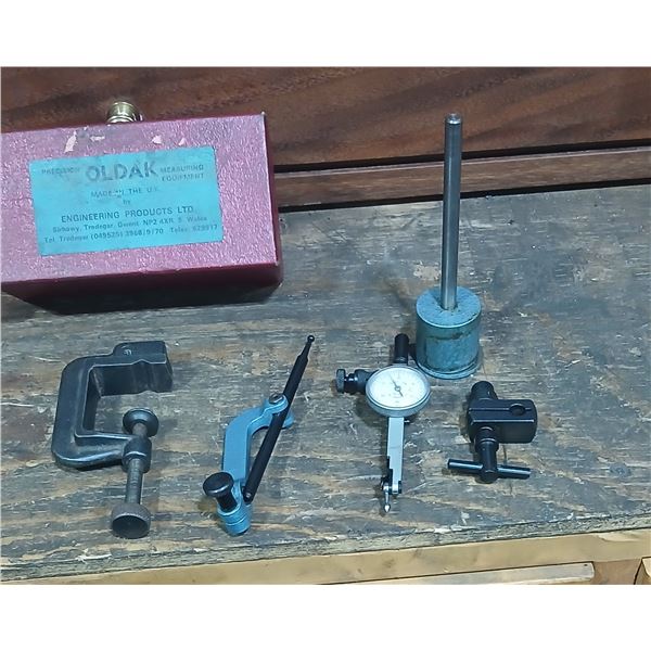 DIAL INDICATOR avec accessoires