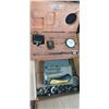 Image 1 : Box with content