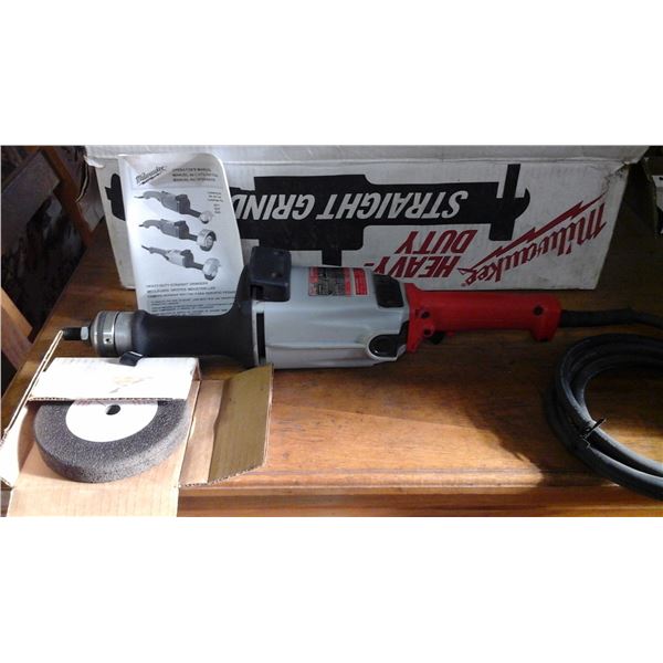 MILWAUKEE straight grinder 6" model 5243 neuf