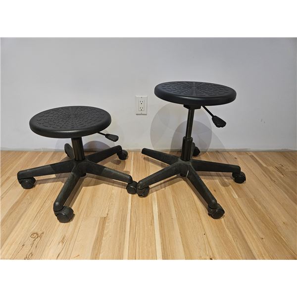 Bevco low rolling stool lot - Polyurethane foam, chemical resistant, industrial furniture