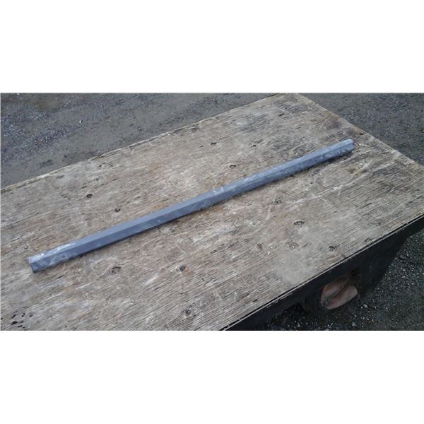 Shaft PVC hexagones 1 3/8" × 38"