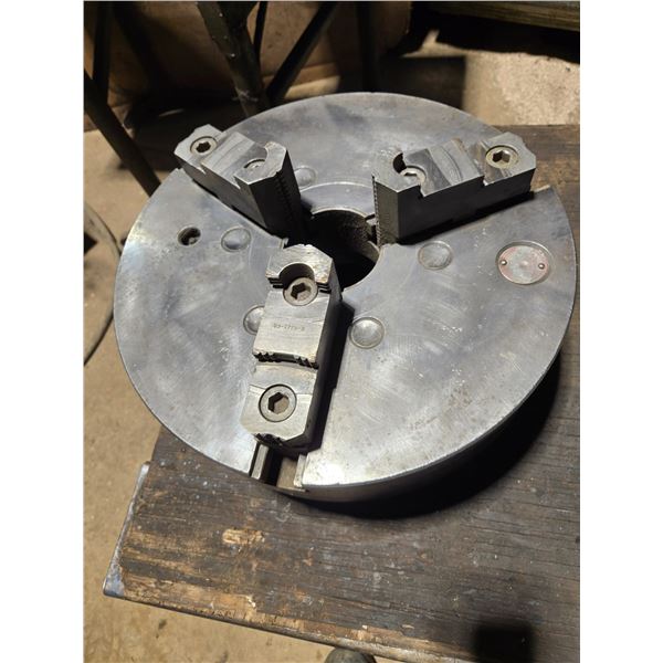 Chuck 3 jaw Cushman 15" D1 8