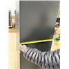 Image 5 : RUBBERMAID CABINET