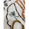 Image 5 : COLLECTION OF ASSORTED VINTAGE COSTUME JEWELRY
