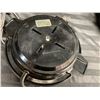Image 8 : COLLECTION OF VINTAGE KITCHEN ITEMS