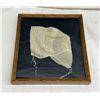 Image 1 : ANTIQUE FRAMED CHILD'S BONNET MADE OF FINE HAND-EMBROIDERED NET LACE