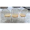 Image 4 : FARMHOUSE TWO-TONE WHITE AND NATURAL WOOD WINDSOR DINING CHAIRS WITH SPINDLE BACKS