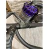 Image 6 : Dyson DC37 Canister Vacuum