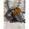 Image 2 : Dyson Stowaway DC23 Canister Vacuum