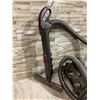 Image 5 : Dyson DC23 Canister Vacuum