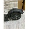 Image 7 : Gravity Blade Electric Scooter