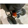 Image 15 : Scotts Turf Builder Pro Spreader
