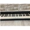 Image 7 : Yamaha Portable Grand NP-30 Keyboard