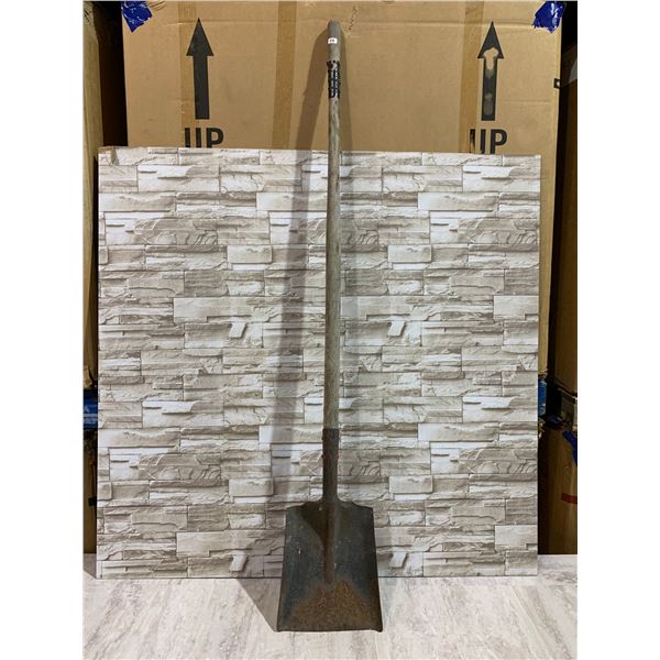Flat Shovel