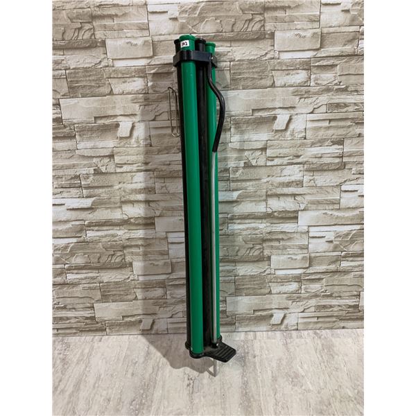 Pitch and Putt Golf Club Stands, Holds 5 Clubs Right Handed