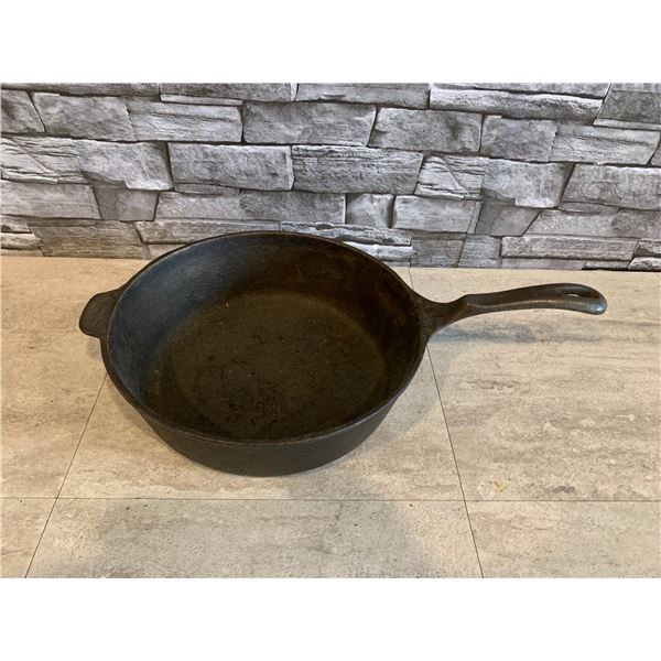 Wagner's 1891 Original Cast Iron Frying Pan 10 Inch