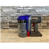 Image 1 : Dyson DC35 Vacuum Cleaner