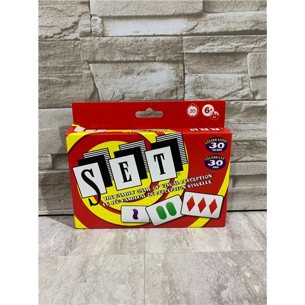 SET - The Family Game of Visual Perception