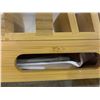 Image 5 : Bamboo Charging Station