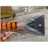 Image 5 : 2 in 1 Extendable  Snow Brush And Ice Scrapper 270 Pivoting Head