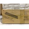 Image 6 : 2 in 1 Extendable  Snow Brush And Ice Scrapper 270 Pivoting Head