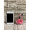 Image 1 : Vintage iPod Touch w/ Headphones