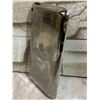 Image 9 : Vintage iPod Touch w/ Headphones