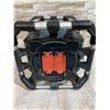 Image 12 : Bosch PowerBoss Jobsite Radio w/ Built-in Subwoofer