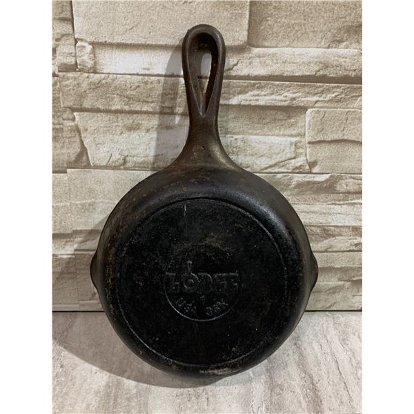 Lodge 7 inch Cast Iron Frying Pan