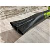 Image 10 : Poulan Wild Thing WT200LE Gas Powered Blower - Has Compression