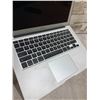 Image 4 : Apple Macbook Air - 13 inch - Mid 2011 - Model A1369 - i5 CPU