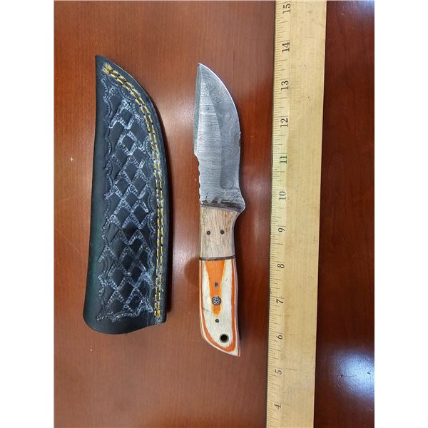 Hand Forged Damascus Steel Knife w/ Leather Sheath