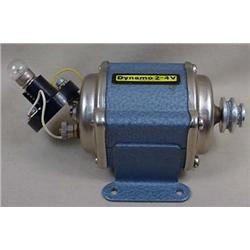 VINTAGE WEST GERMAN DYNAMO 2-4 V TOY PART - IN ORI