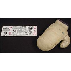 LOT OF VINTAGE BOXING MEMORABILIA - 1976 George Fo