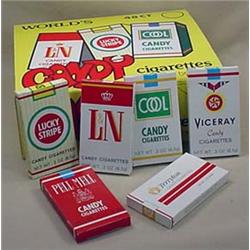 STORE DISPLAY BOX OF VINTAGE CANDY CIGARETTES - FU