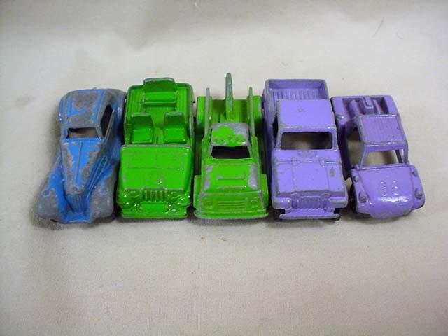 LOT 3 Voitures Majorette Et Une Remorque De Camion Bleu Jaune EUR 1,00 LOT 3 Voitures Majorette Et Une Remorque De Camion Bleu Jaune EUR 1,00